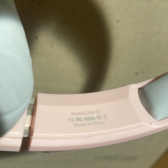 Pink Gaming Headset - Picture 3 of 5